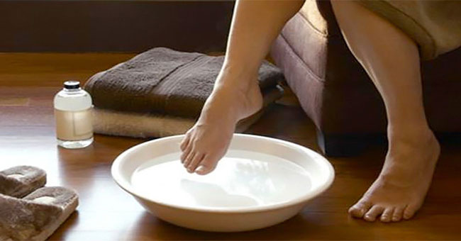 Giải Pháp Hiệu Quả Để Chấm Dứt Vấn Đề Nước Ăn Chân Nhanh Chóng