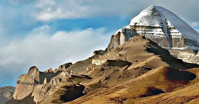 Khám Phá Những Điều Bí Ẩn Về Núi Kailash – Thánh Địa Của Người Tây Tạng