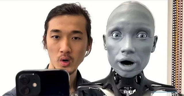 Khám Phá Ameca: Robot Hình Người Với Khả Năng Tương Tác Đột Phá