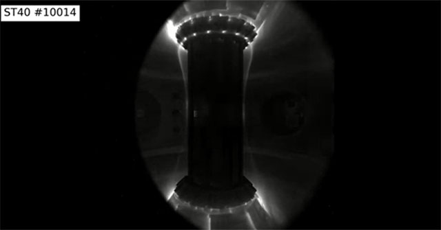 Khám Phá Khoảnh Khắc Plasma Hình Thành Trong Lò Phản Ứng Nhiệt Hạch