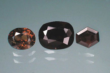 Painite – 50.000 đến 60.000 USD/Cara Painite
