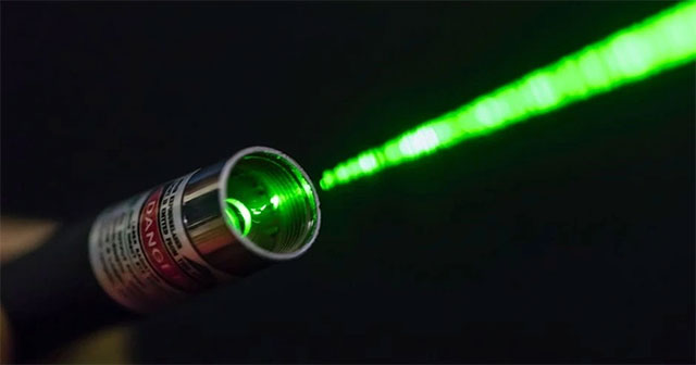 Khám Phá Hiện Tượng Ánh Sáng Kỳ Diệu: Tia Laser Tạo Ra Bóng Tối